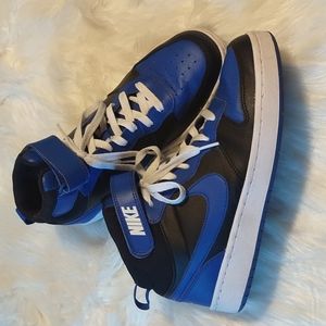 Nike Court Borough Mid 2